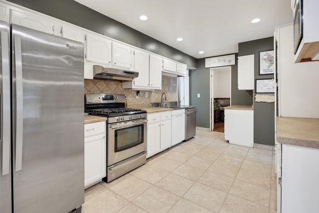 1130 WILMORE RD, Memphis, TN 38117