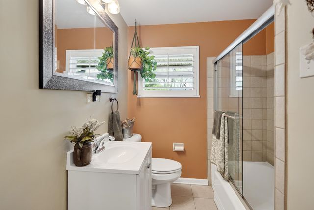 1130 WILMORE RD, Memphis, TN 38117