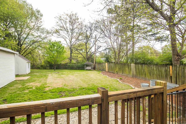 1130 WILMORE RD, Memphis, TN 38117