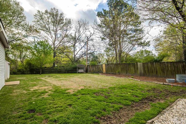 1130 WILMORE RD, Memphis, TN 38117