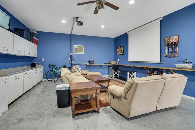 1130 WILMORE RD, Memphis, TN 38117