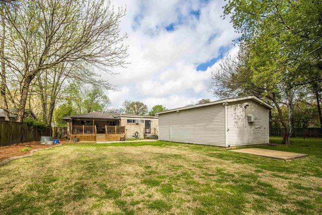 1130 WILMORE RD, Memphis, TN 38117