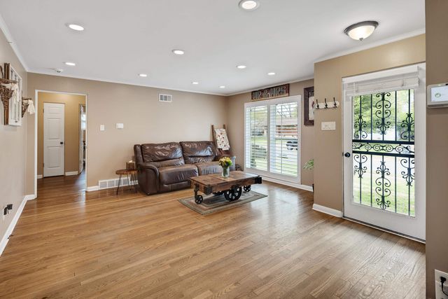 1130 WILMORE RD, Memphis, TN 38117