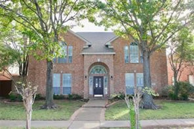 5832 Mossbrook Trail, Dallas, TX 75252