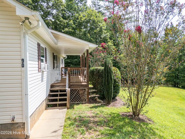 90 Copperhill Church Lane, Warne, NC 28909
