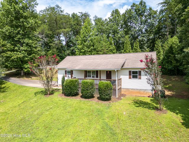 90 Copperhill Church Lane, Warne, NC 28909