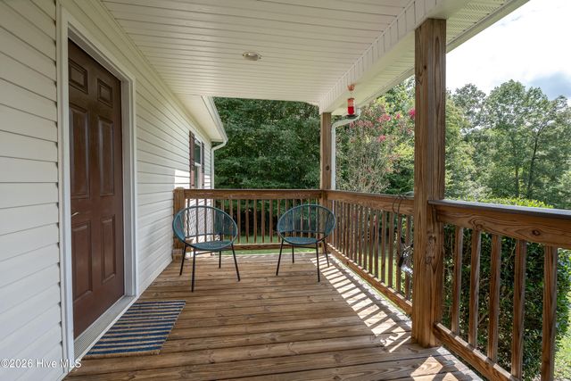 90 Copperhill Church Lane, Warne, NC 28909