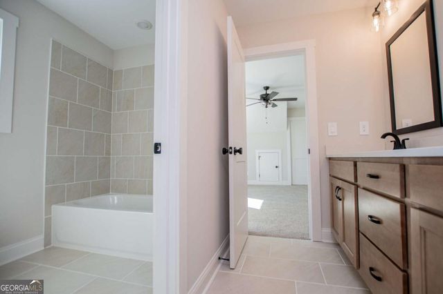 113 Red Oak Lane, Carrollton, GA 30116