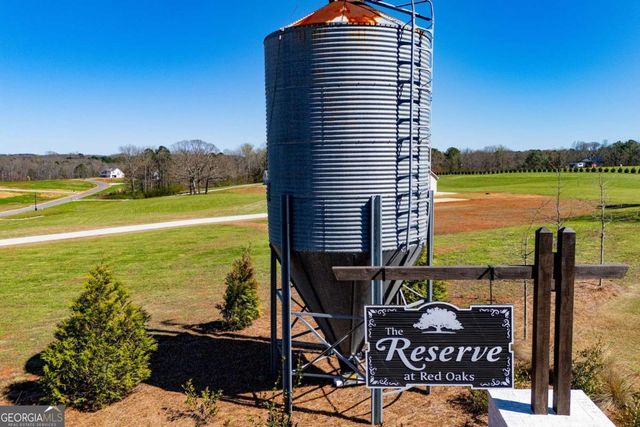 113 Red Oak Lane, Carrollton, GA 30116