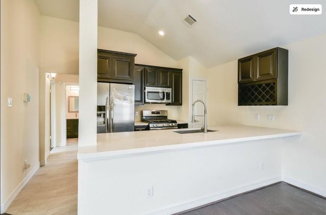 6325 Southwood Court N, Houston, TX 77035