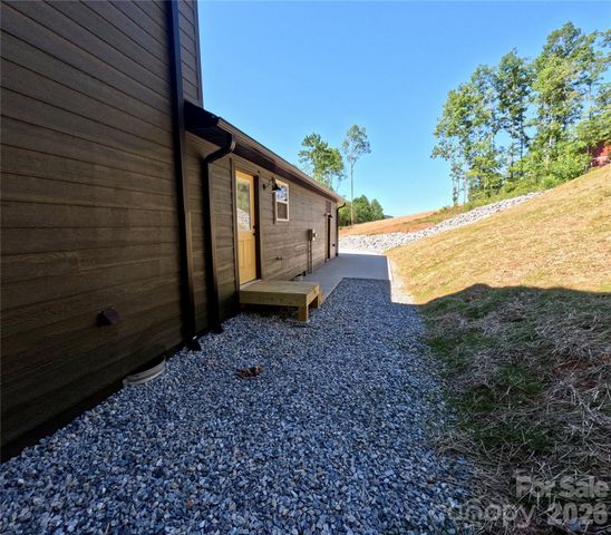 32 Star Drive, Marion, NC 28752