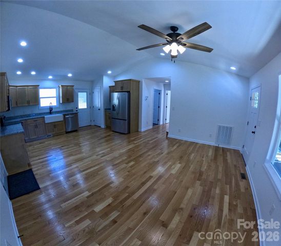 32 Star Drive, Marion, NC 28752