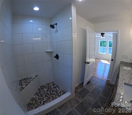 32 Star Drive, Marion, NC 28752