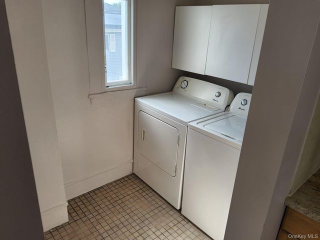 90 Hempstead Avenue, Lynbrook, NY 11563