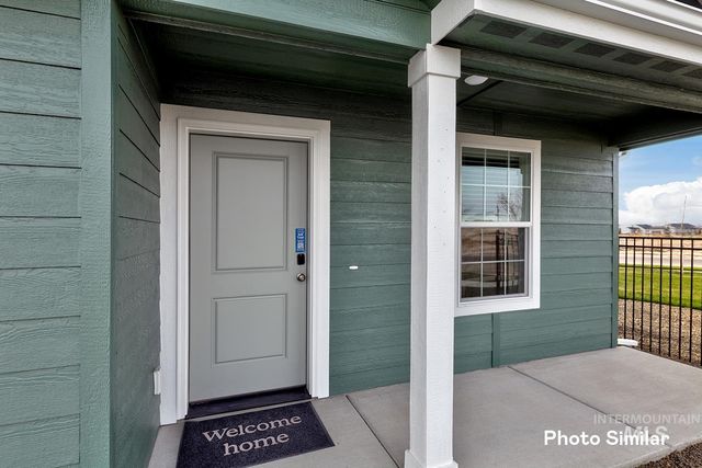 18423 N Sparkleberry Ave, Nampa, ID 83687