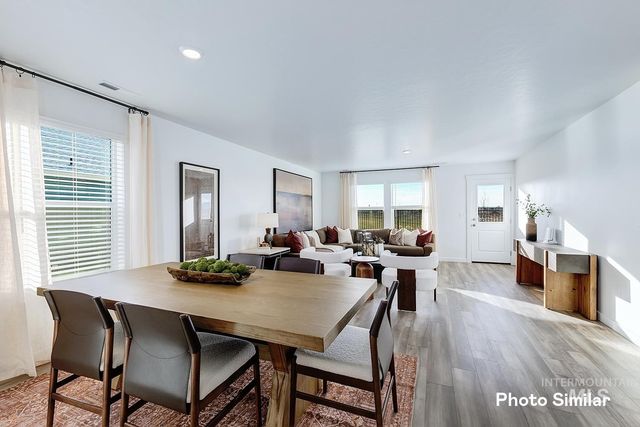 18423 N Sparkleberry Ave, Nampa, ID 83687