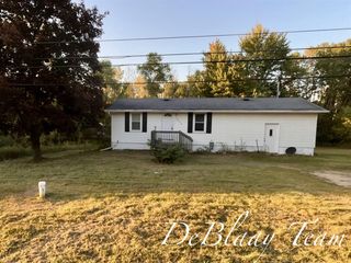 20370 W Howard City Edmore Road, Howard City, MI 49329