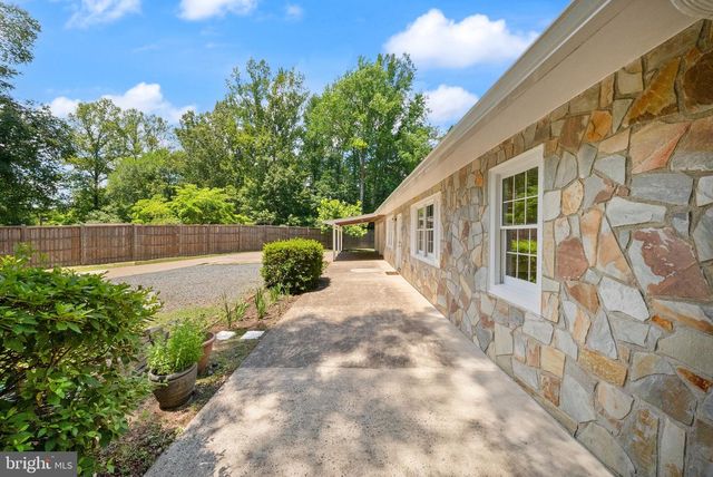 23 WALKER WAY, Stafford, VA 22554