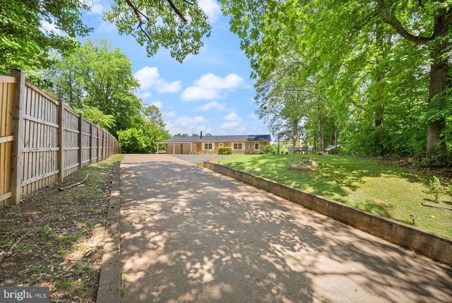23 WALKER WAY, Stafford, VA 22554