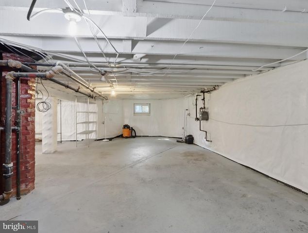 4613 LINDEN AVE, Halethorpe, MD 21227