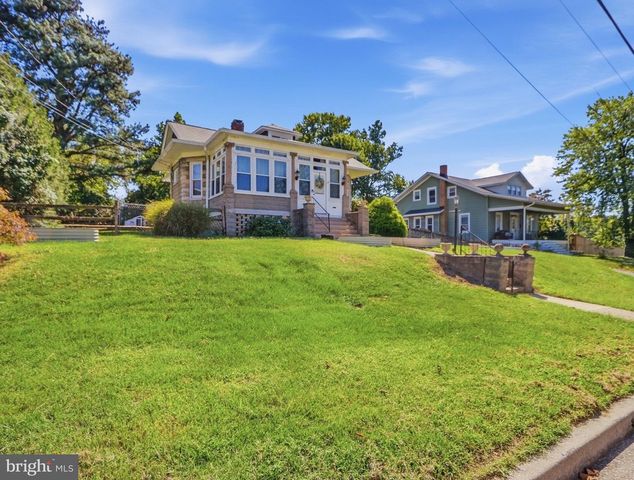 4613 LINDEN AVE, Halethorpe, MD 21227