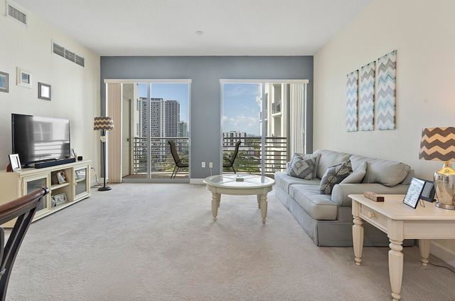 1830 Radius Drive 1219, Hollywood, FL 33020
