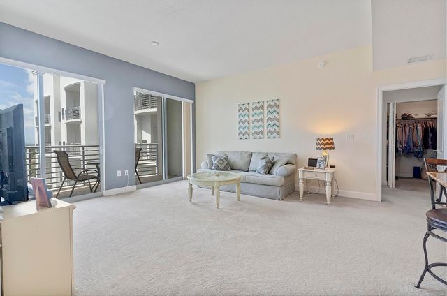 1830 Radius Drive 1219, Hollywood, FL 33020