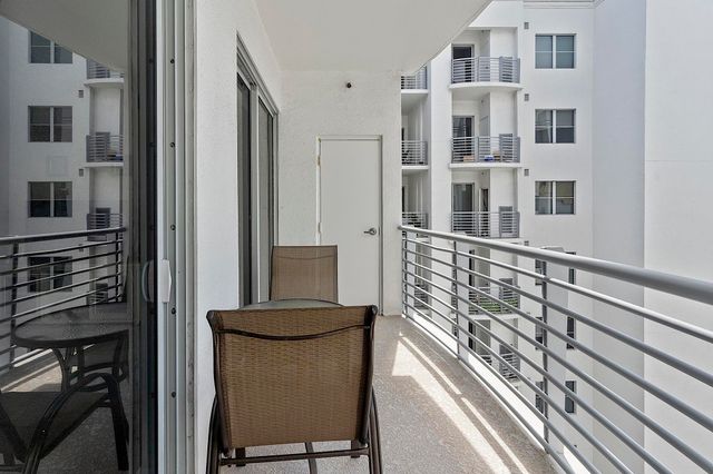 1830 Radius Drive 1219, Hollywood, FL 33020