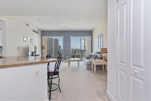 1830 Radius Drive 1219, Hollywood, FL 33020