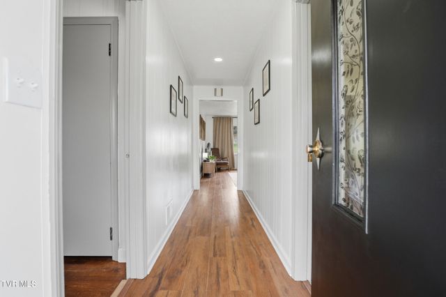 1290 South Shady Street, Mountain City, TN 37683