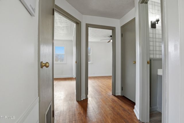 1290 South Shady Street, Mountain City, TN 37683