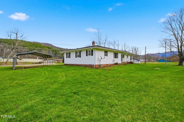 1290 South Shady Street, Mountain City, TN 37683