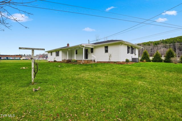 1290 South Shady Street, Mountain City, TN 37683