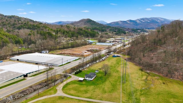 1290 South Shady Street, Mountain City, TN 37683