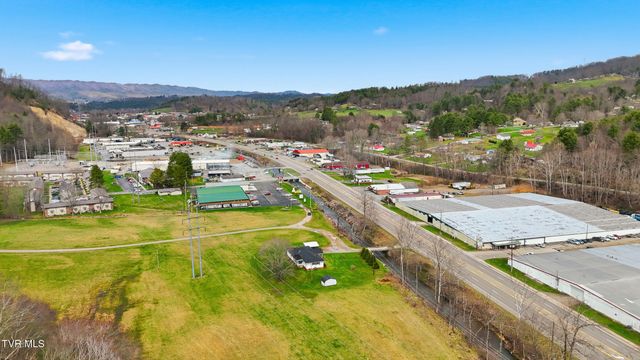 1290 South Shady Street, Mountain City, TN 37683