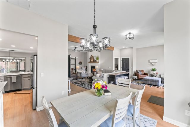 5348 S Woodfield Avenue, Springfield, MO 65810