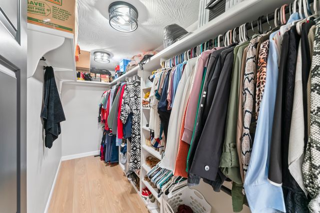 5348 S Woodfield Avenue, Springfield, MO 65810