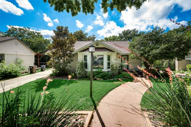 2536 Walsh Court, Fort Worth, TX 76109
