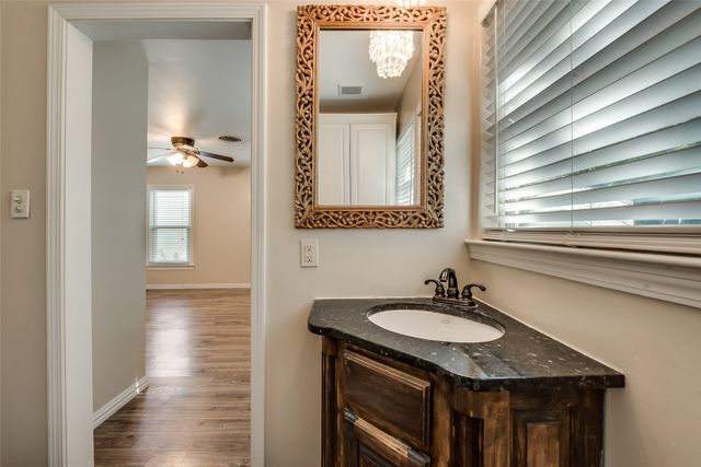 2536 Walsh Court, Fort Worth, TX 76109
