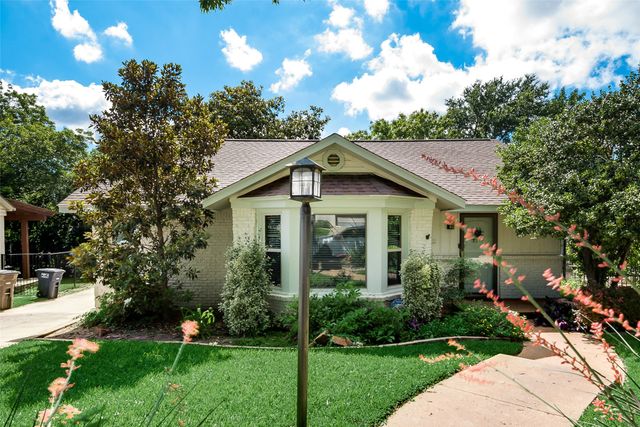 2536 Walsh Court, Fort Worth, TX 76109