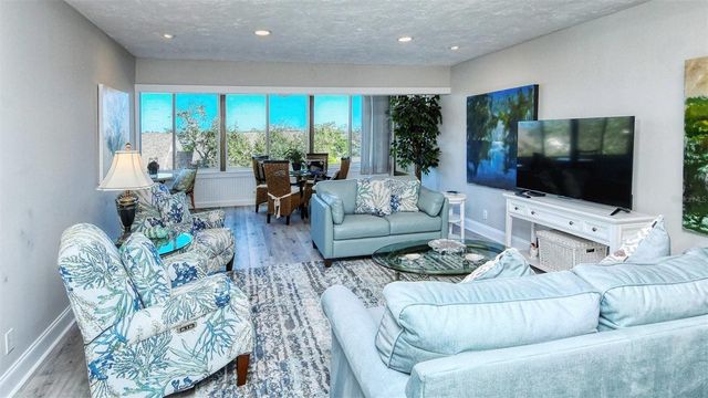 1255 E PEPPERTREE DRIVE 305, Sarasota, FL 34242