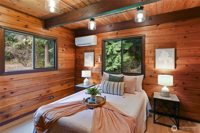 34266 Pilot Point Road NE, Kingston, WA 98346