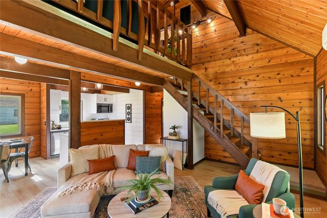 34266 Pilot Point Road NE, Kingston, WA 98346