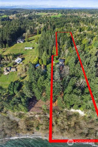 34266 Pilot Point Road NE, Kingston, WA 98346