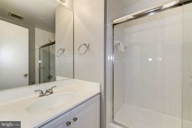 11733 AMBLESIDE DR, Potomac, MD 20854