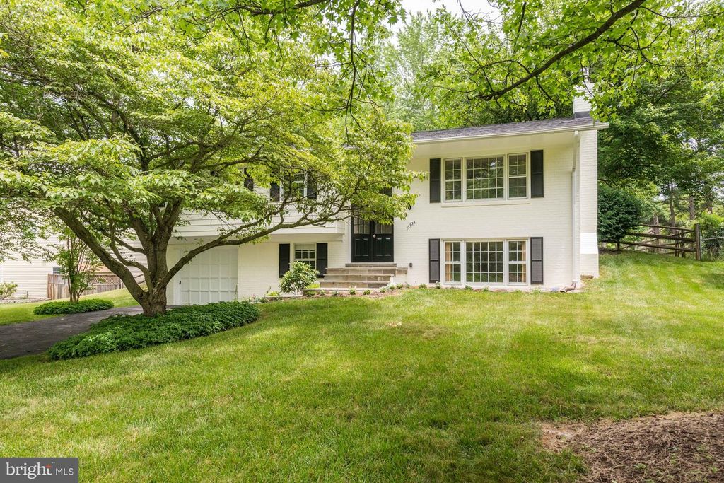 11733 AMBLESIDE DR, Potomac, MD 20854