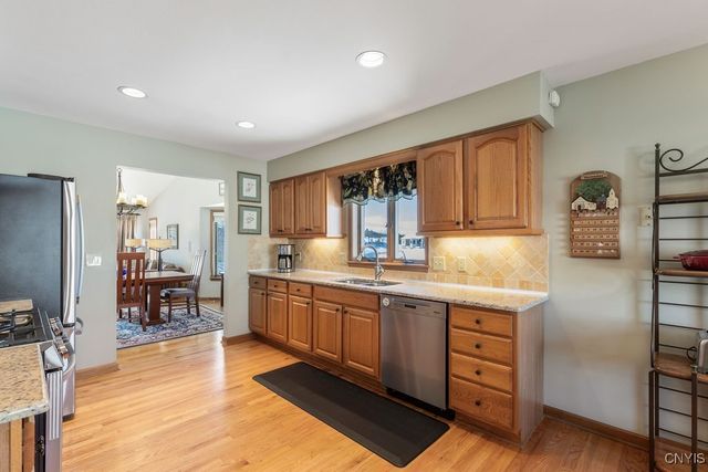 204 Summerhaven Drive South, Manlius, NY 13057