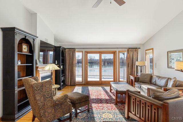 204 Summerhaven Drive South, Manlius, NY 13057