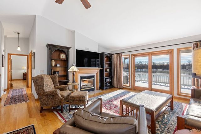 204 Summerhaven Drive South, Manlius, NY 13057