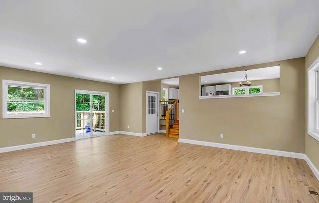 510 PINEHURST RD, Cream Ridge, NJ 08514